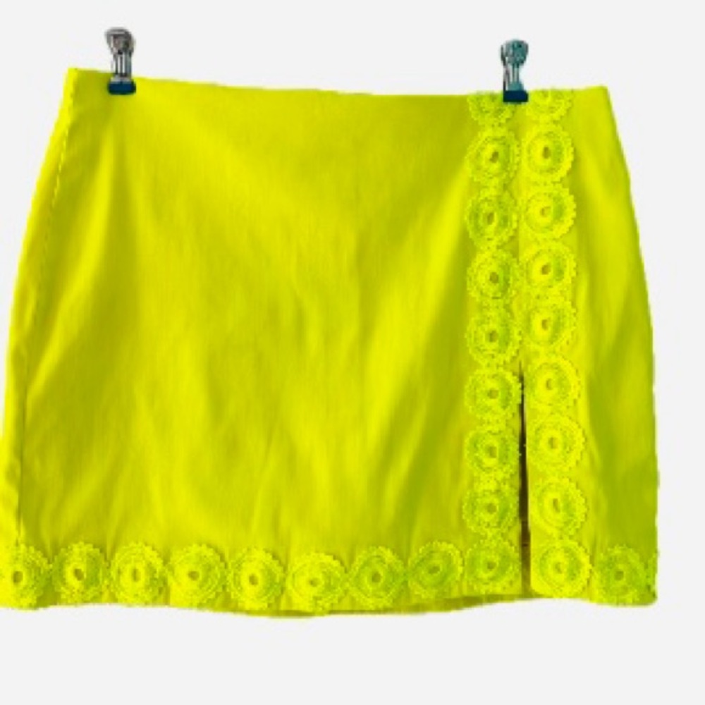 Embroidered SKORT